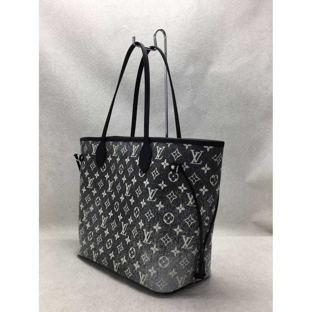 Louis Vuitton Neverfull leather handbag - image 2