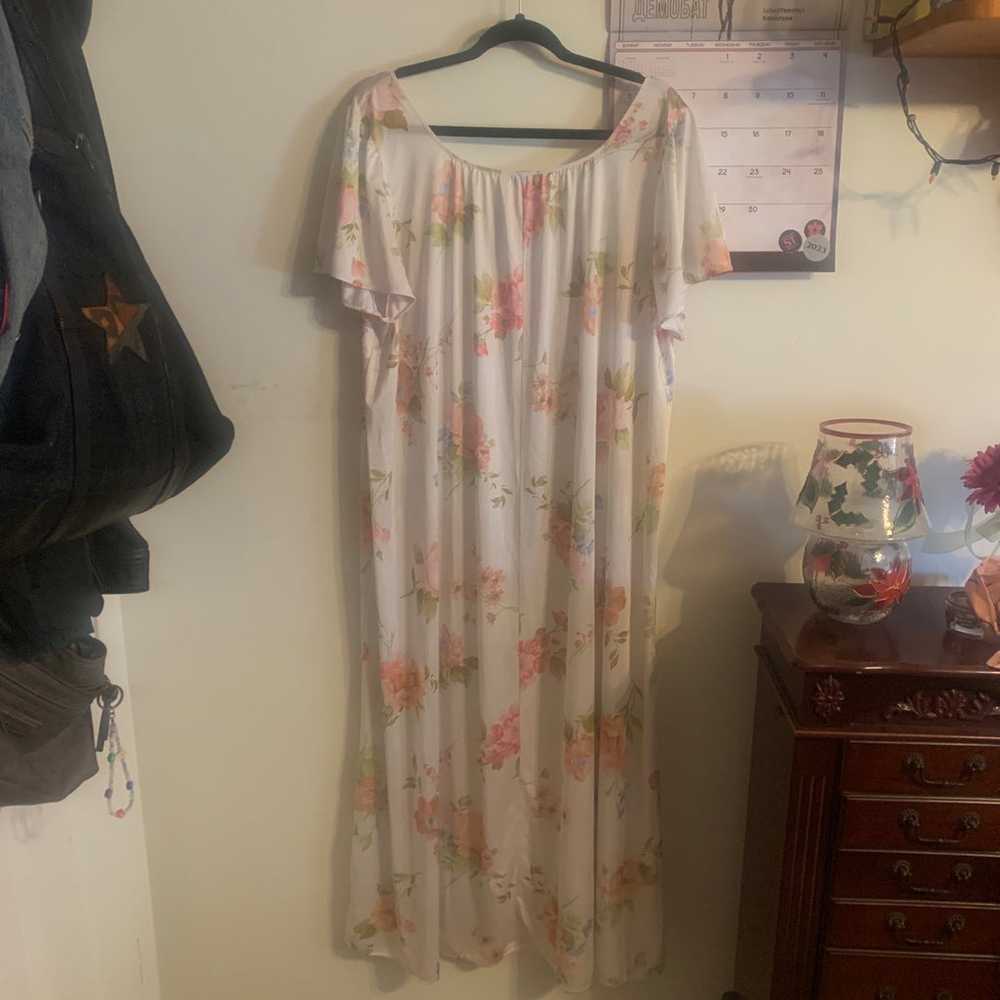 Vintage Floral Coquette style nightgown - image 2