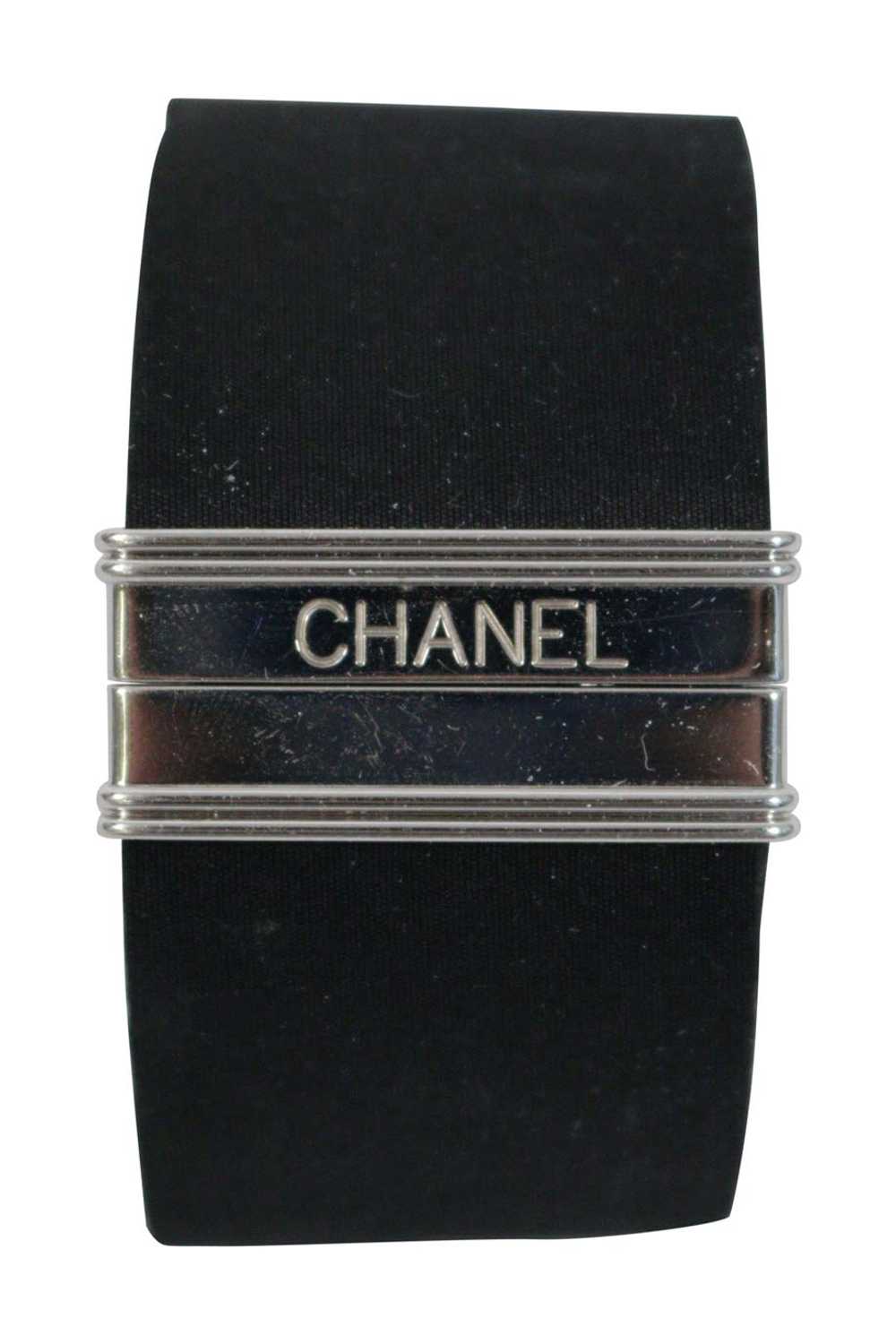 CHANEL 18K white gold and diamond star bracelet Q… - image 1