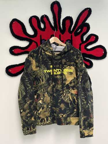 Camo jacket outlet twenty one pilots