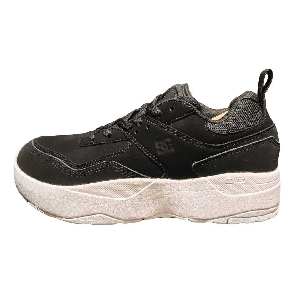 DC Shoes Trainers - image 1