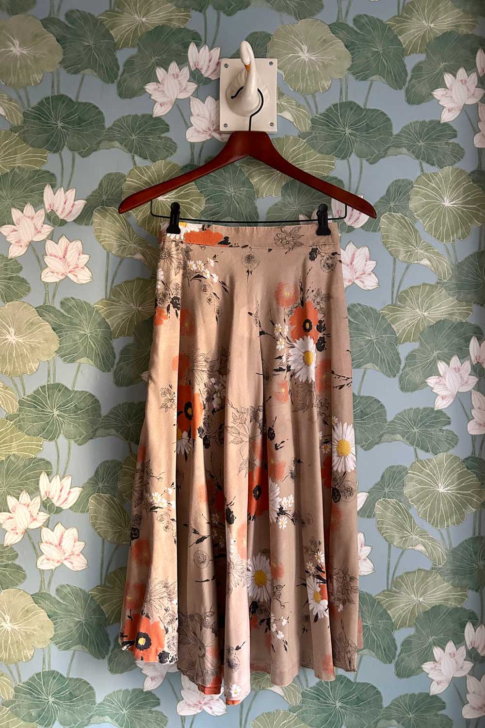Tan Floral Skirt, 25W - image 1