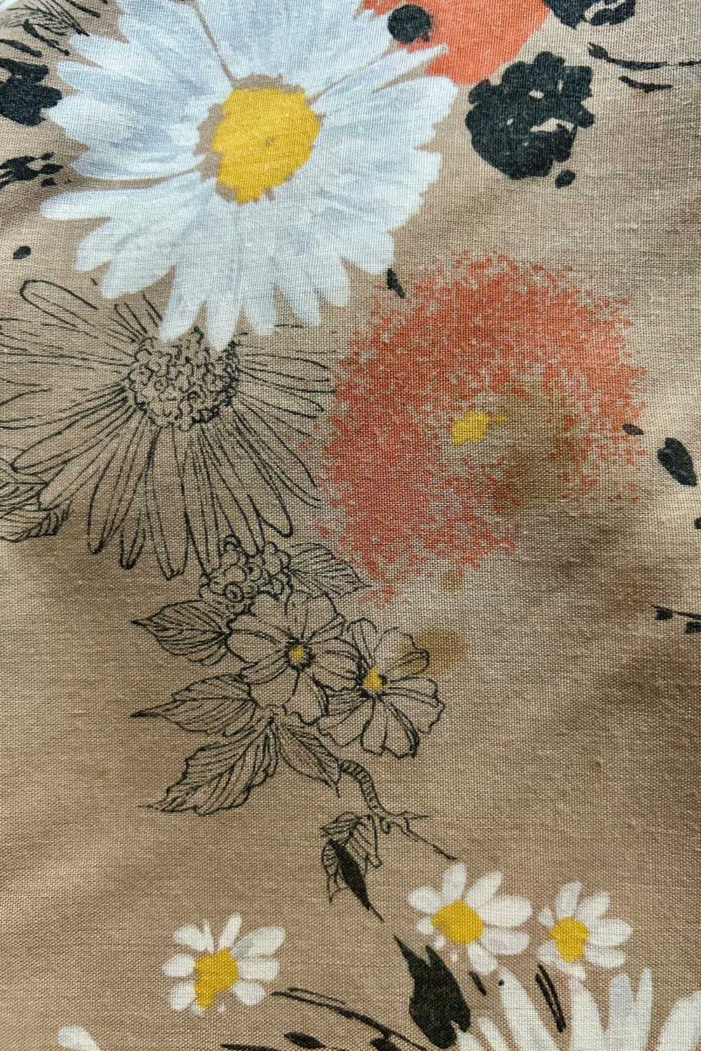 Tan Floral Skirt, 25W - image 5