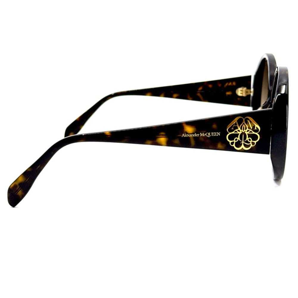 Alexander McQueen Oversized sunglasses - image 11