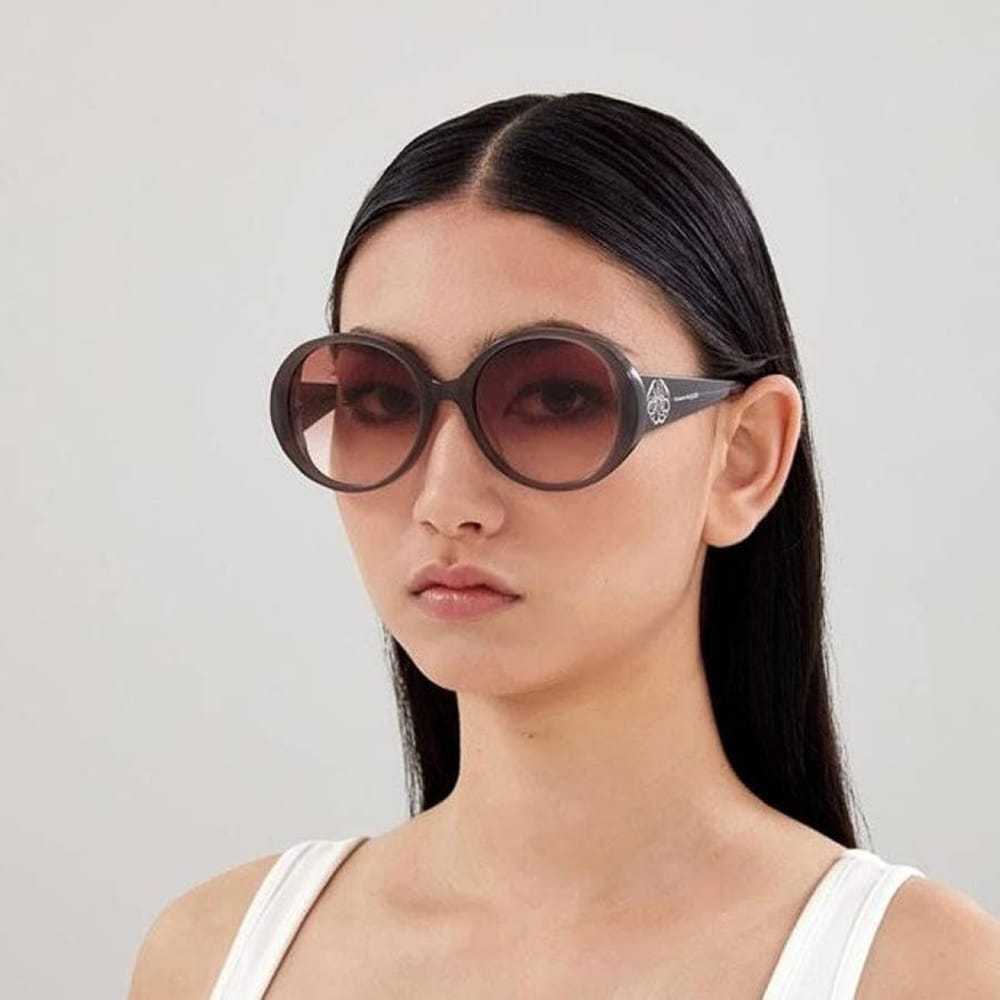 Alexander McQueen Oversized sunglasses - image 2