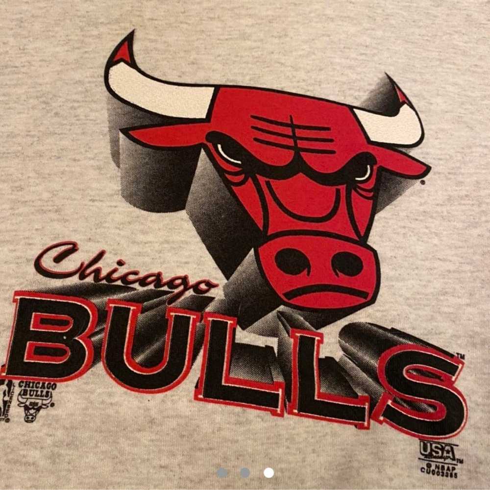 Vintage Basketball Chicago Bulls Crewneck - image 3