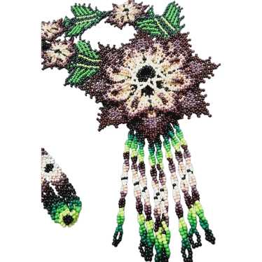 Vintage Hand Beaded Exceptional Flower Necklace (A