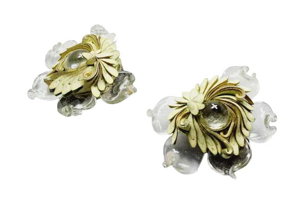 Vintage Rare Glass Flower Brooch & Earrings Set (… - image 2