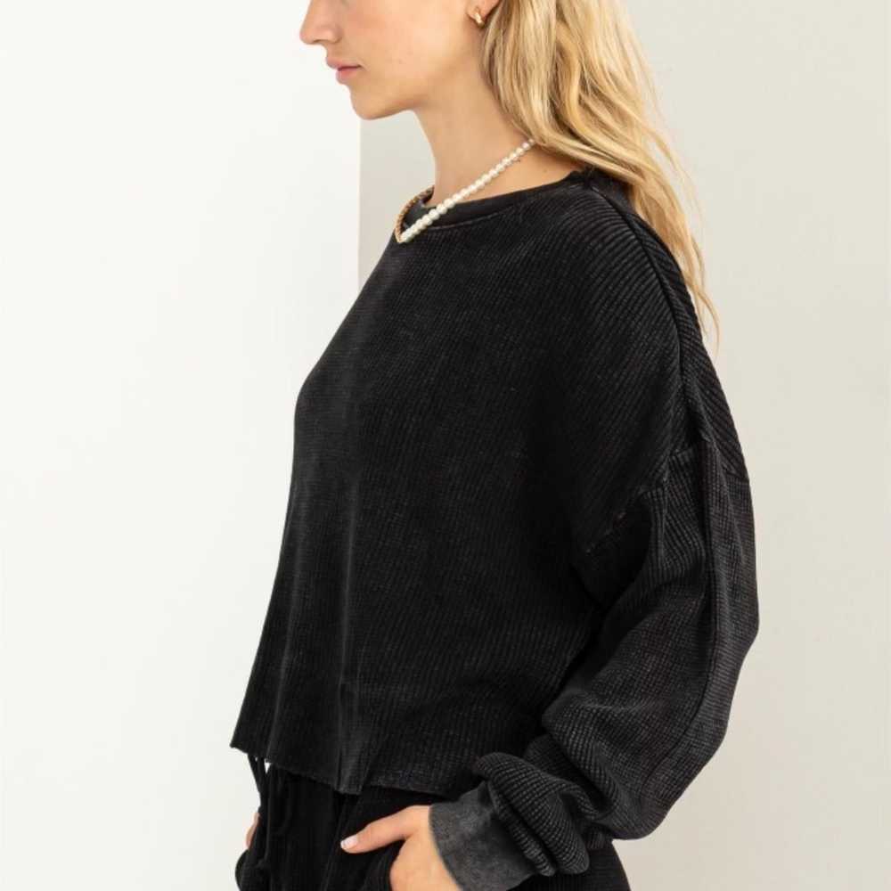 Black Raw Hem Vintage Wash Cropped Sweater - image 2