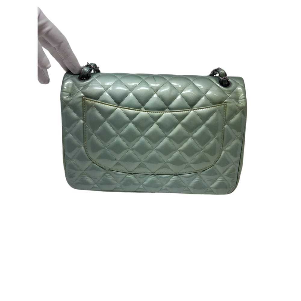 Chanel Timeless/Classique patent leather handbag - image 2