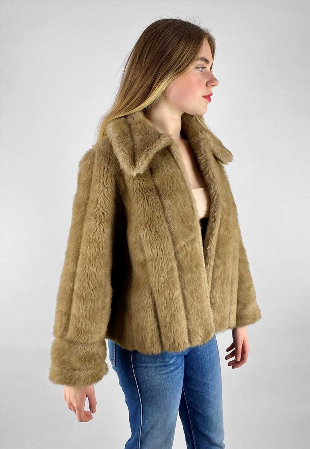 70's Vintage Faux Fur Mink Brown Ladies Sleeve Co… - image 2