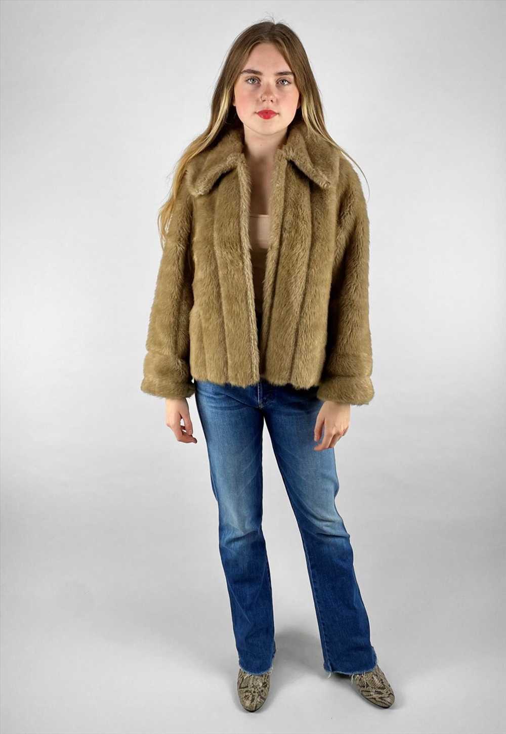 70's Vintage Faux Fur Mink Brown Ladies Sleeve Co… - image 3
