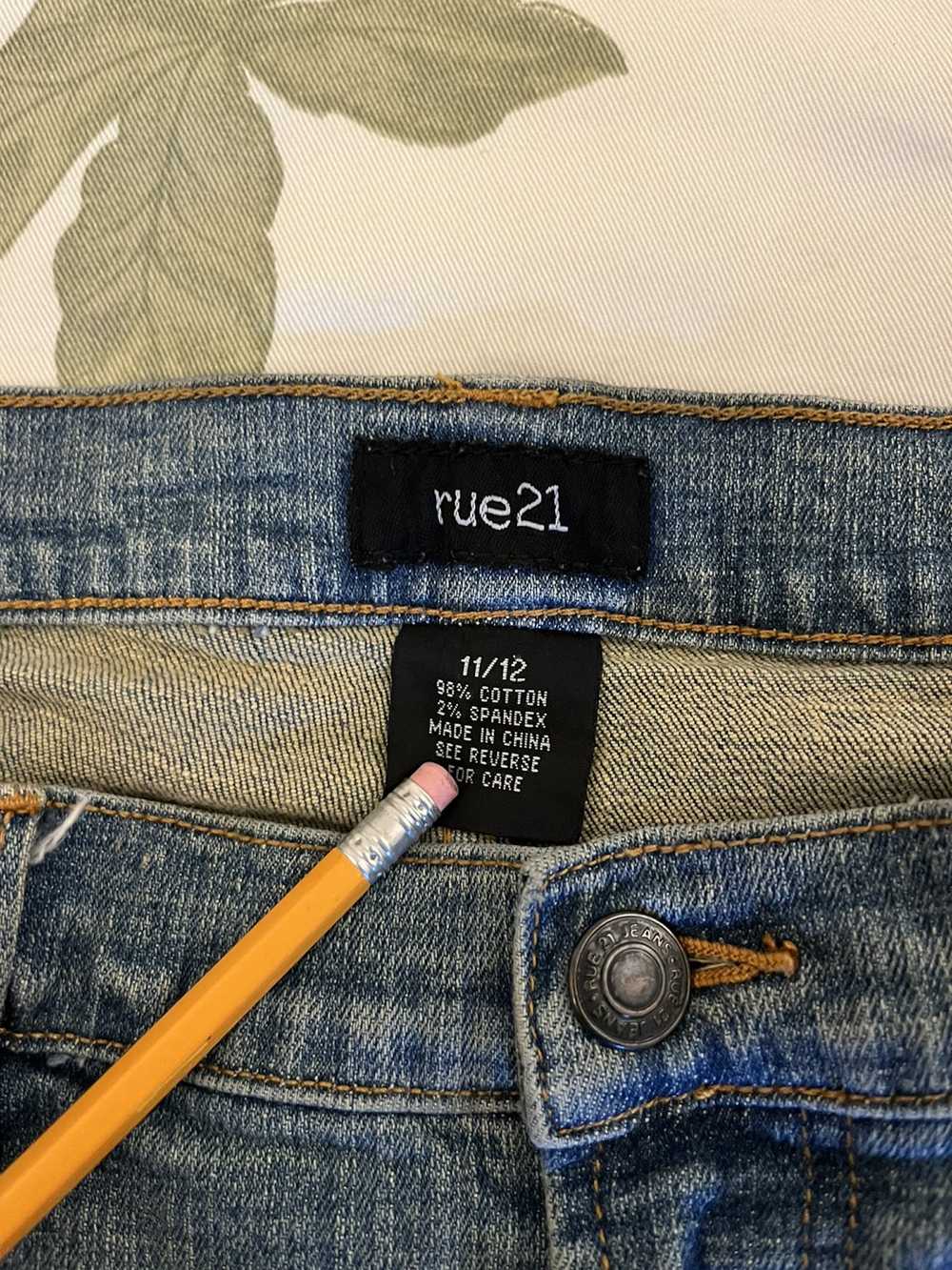 Rue 21 × Vintage Vintage Y2K rue 21 flared jeans - image 3