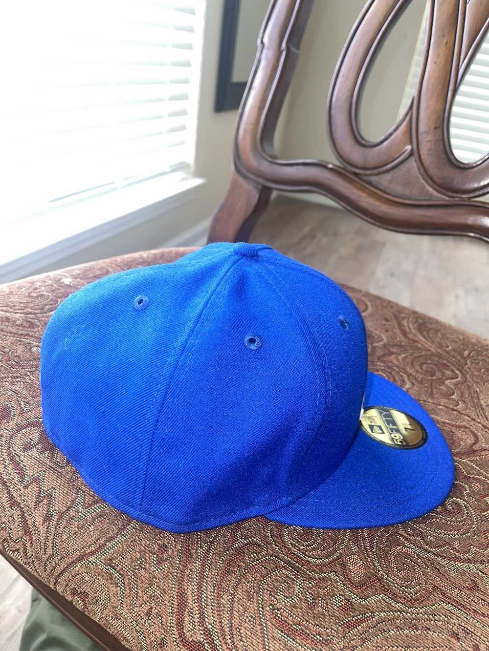 New Era Size 7 3/4 fitted hat. - image 3