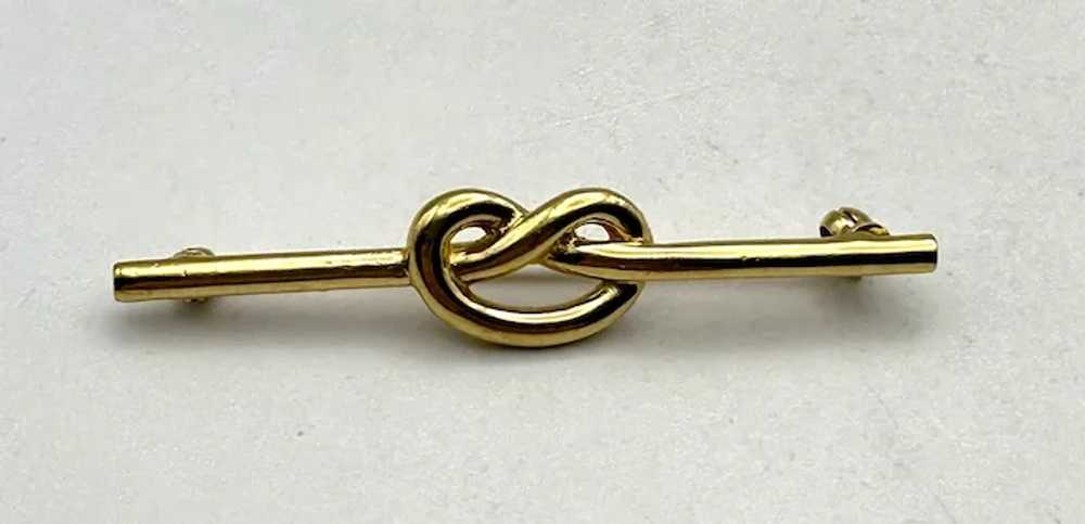 TRIFARI signed Goldtone Knot Bar Pin Brooch - image 2