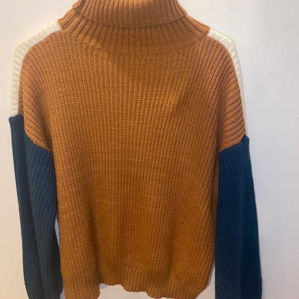 Turtleneck sweater colorblock - image 2