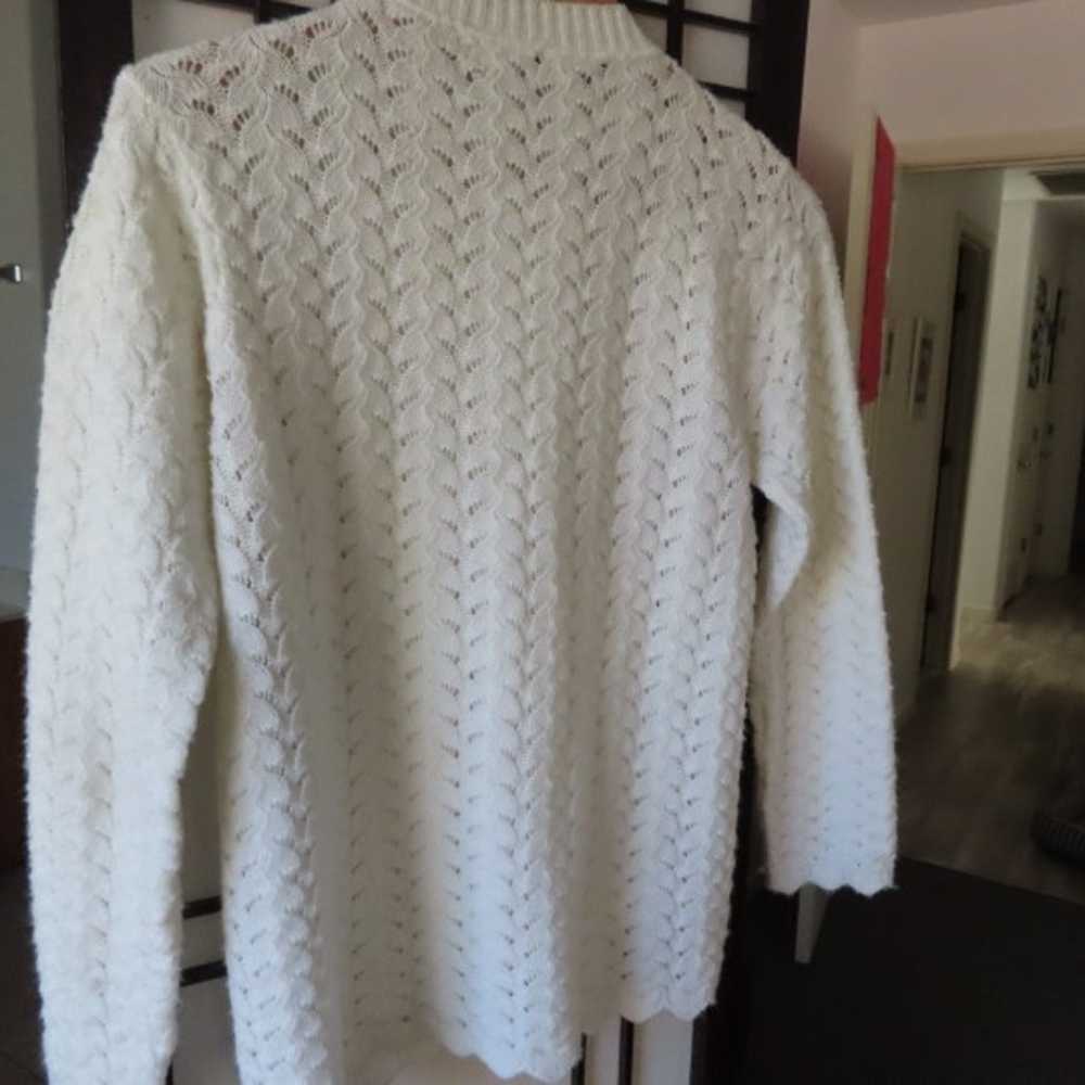 Vintage White Sweater - image 9