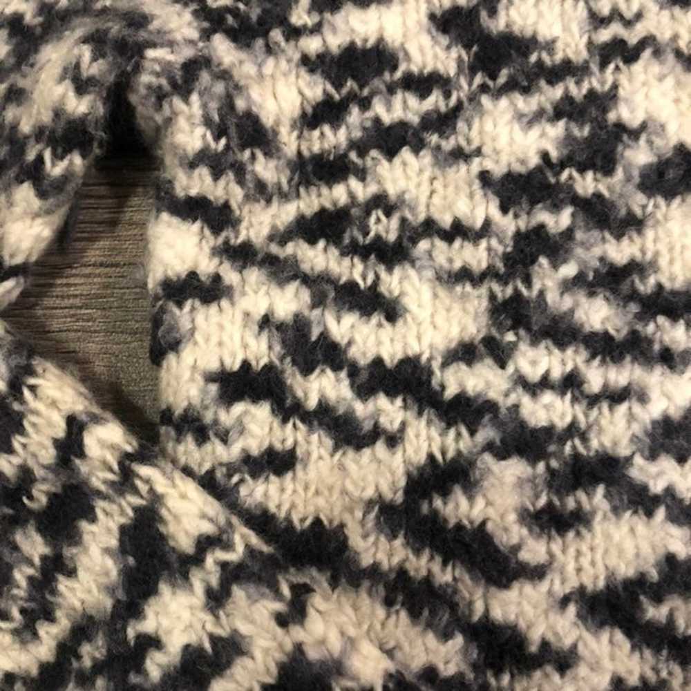 100% Wool Chunky GAP Sweater - image 4