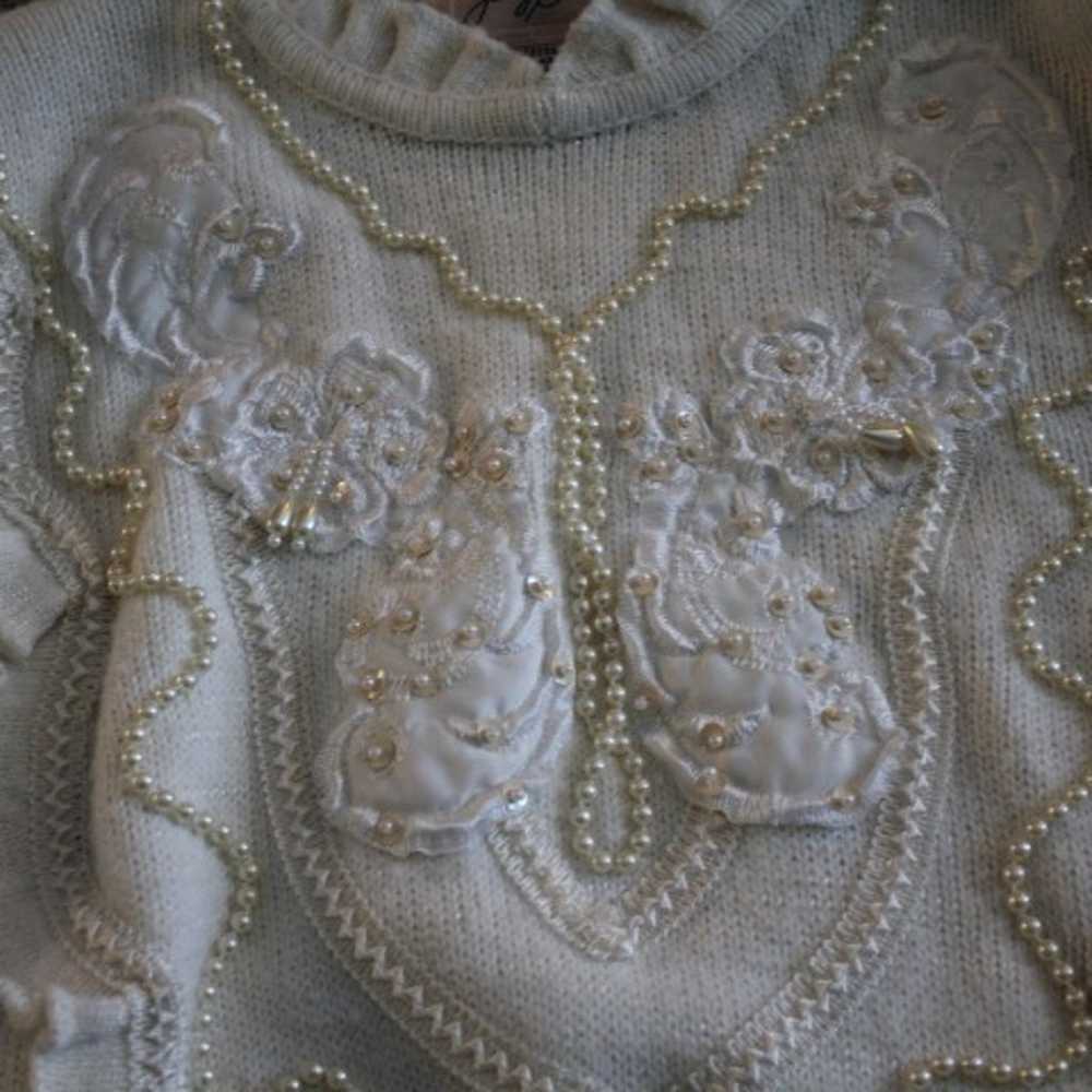Vntg Sz M Jaclyn Smith White Pearl Sweat - image 4