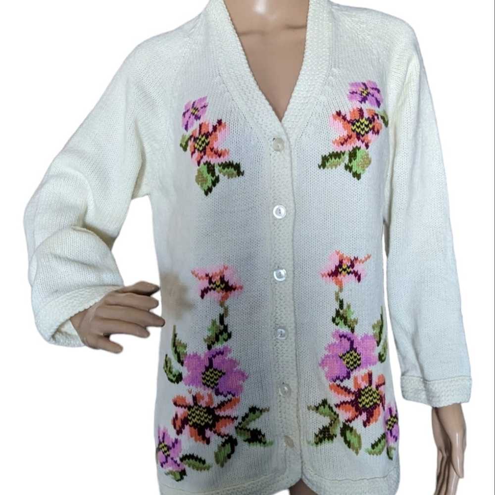 Vintage 70s Cream & Floral Chunky Knit Button Up … - image 2