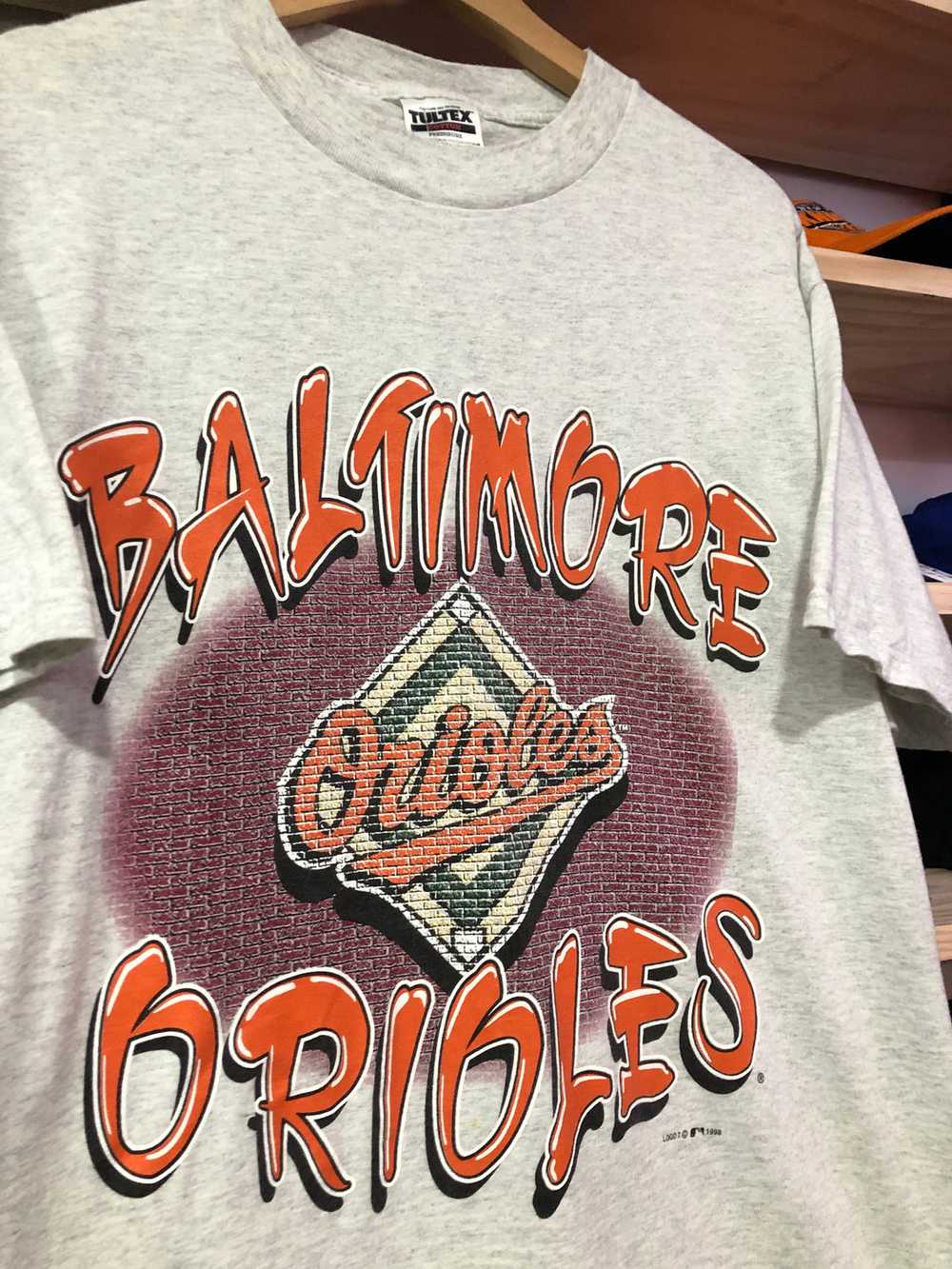 Vintage 1998 Baltimore Orioles Graffiti Tee Size … - image 2