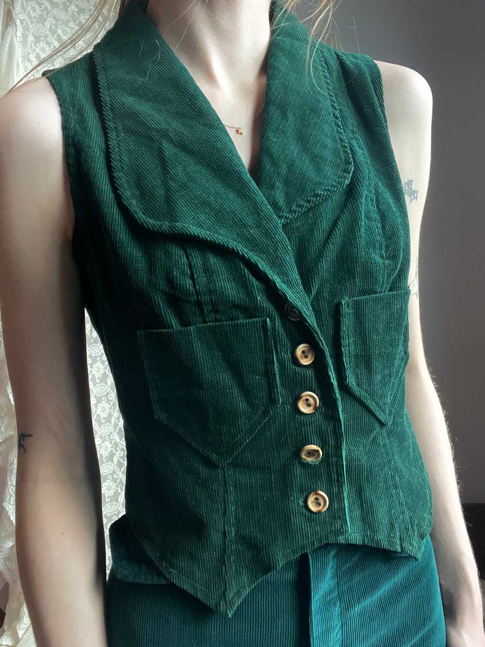 1970s Dark Green Emerald Corduroy Vest - image 6