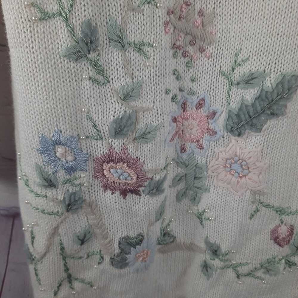VINTAGE Casual Corner Co..Granny Floral Embroider… - image 7