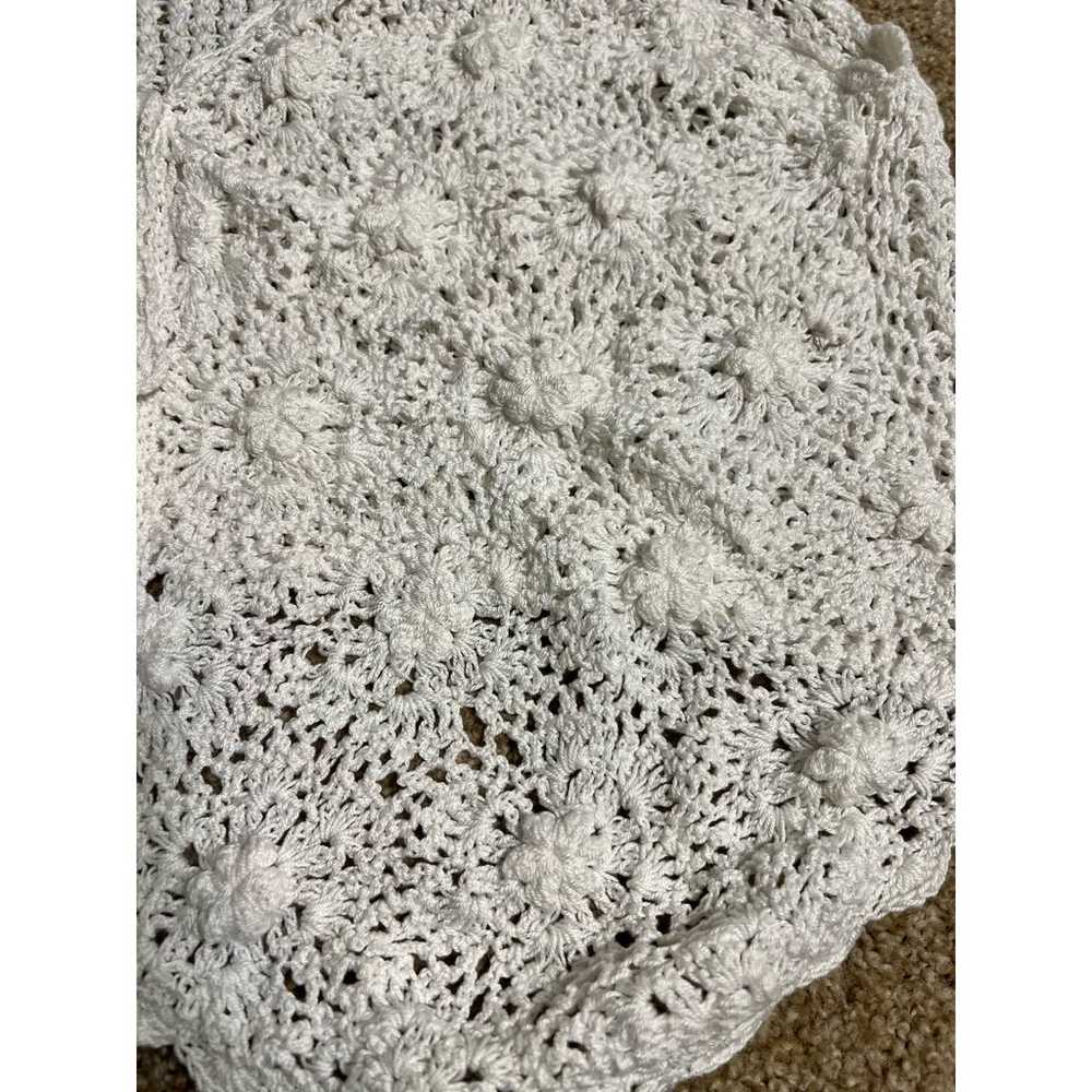 Vintage Jon Christy White Hand Crocheted Floral V… - image 3