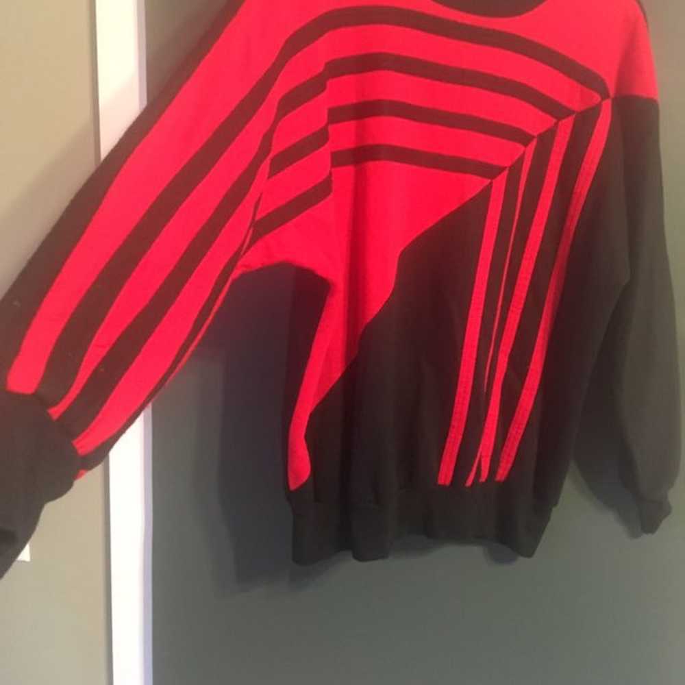 Retro Vintage Sweatshirt Black And Red - image 4
