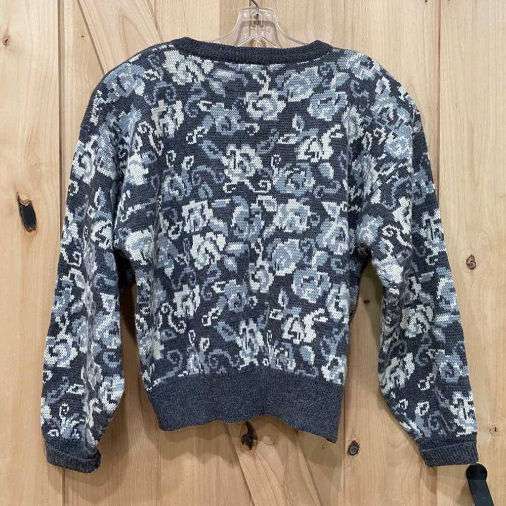 Vintage Gray Floral Sweater - image 2