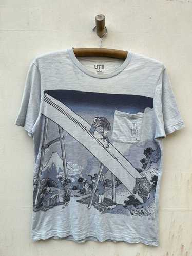 Uniqlo x Hokusai Blue Art sea fishing tee shirt