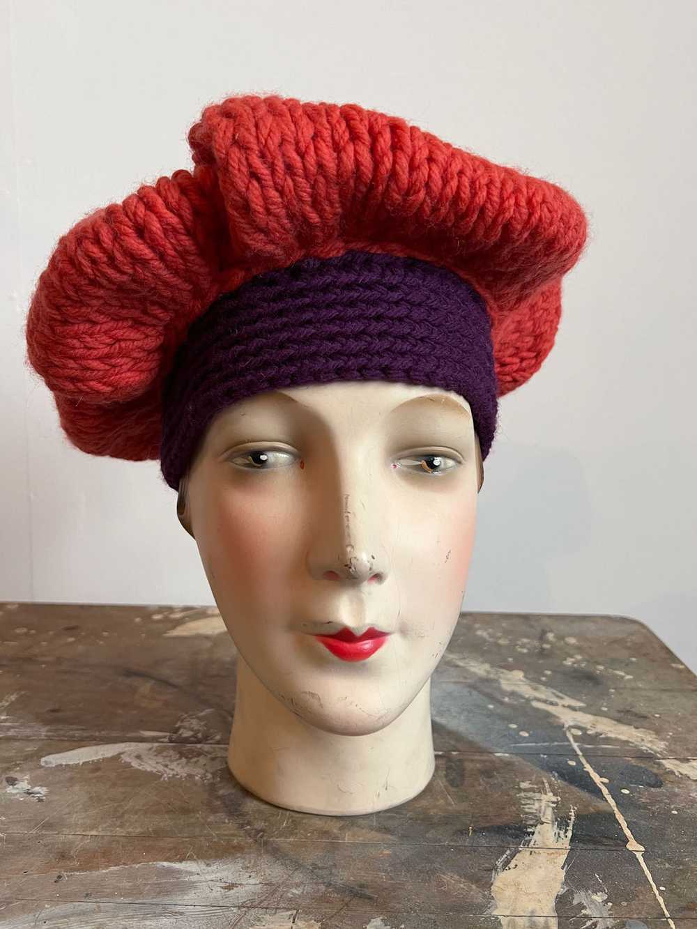 Vintage 1960's Jeanne Damon Chunky Knit Beret Hat… - image 2