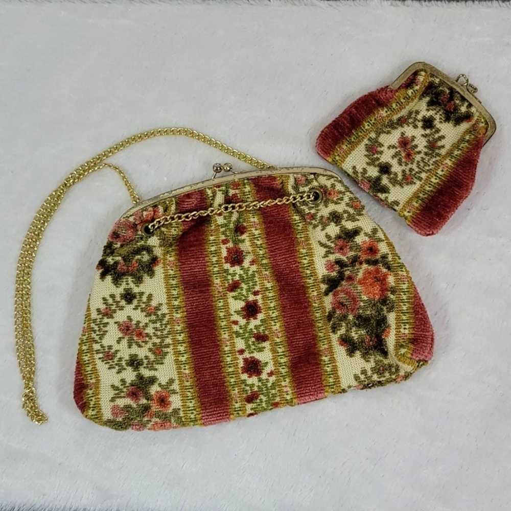 Antique floral print gold chain tapestry bag - image 1