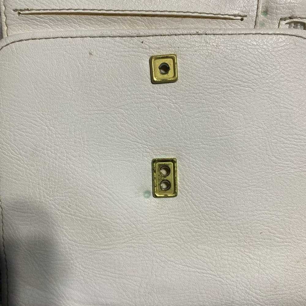 liz claiborne white crossbody bag - image 4