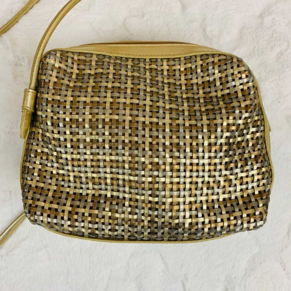 Tan-Sac Braided / Woven Gold Vintage Shoulder Bag - image 4