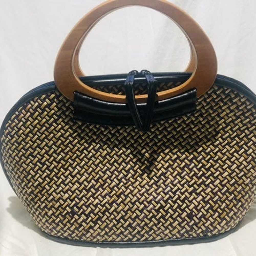 Vintage Wood Handle Woven Handbag - image 2