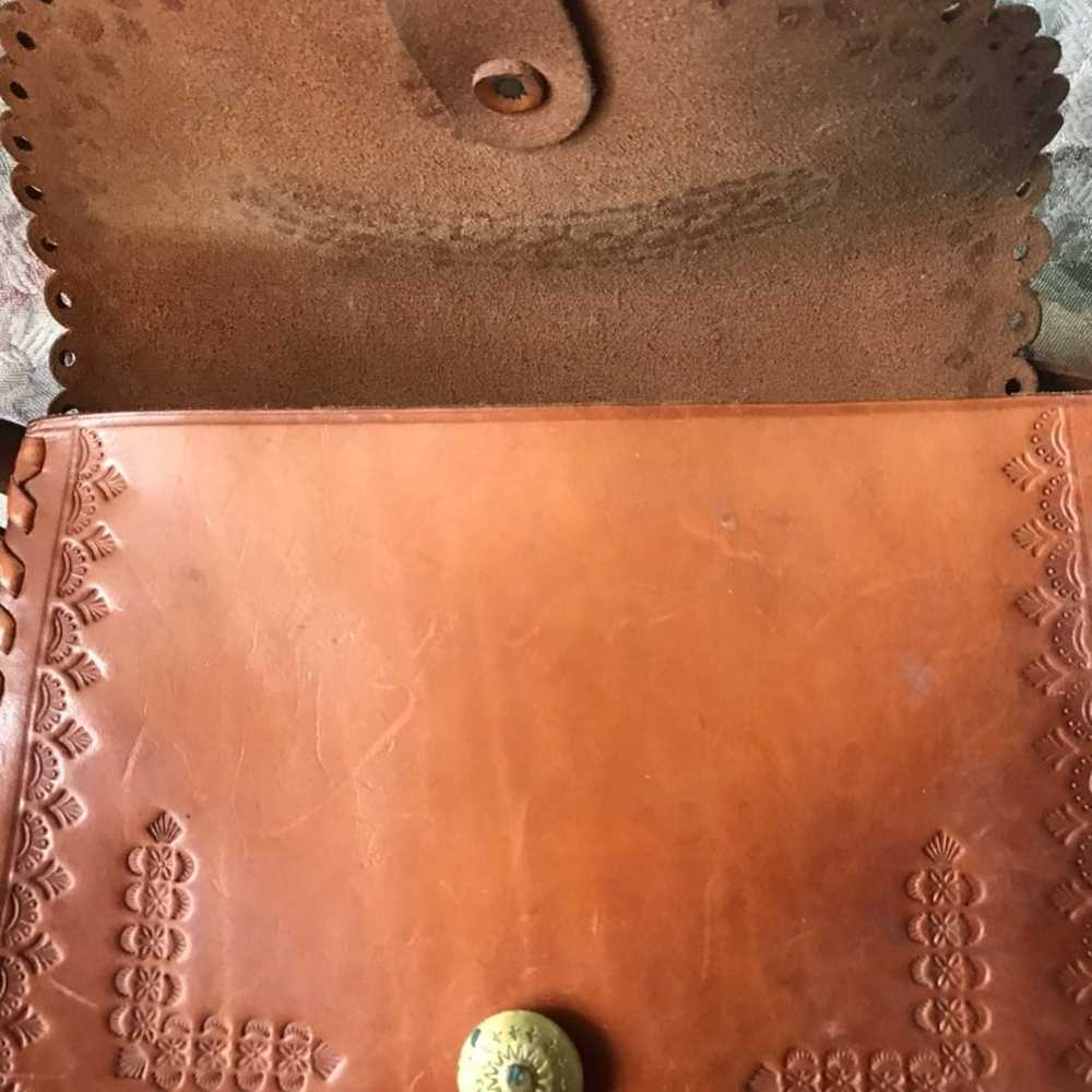 Vintage Leather Tooled Handbag - image 9