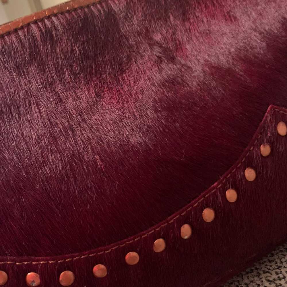 Vintage burgundy leather fur studded shoulder bag - image 6