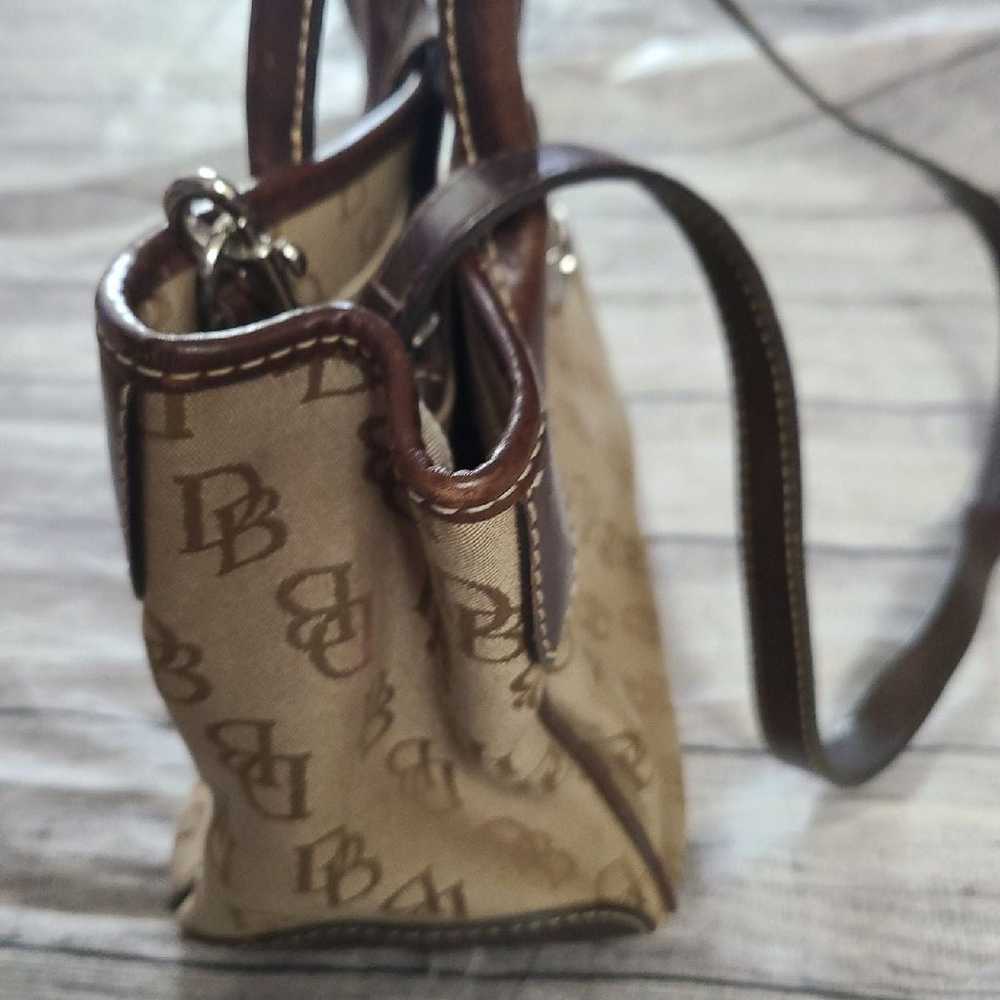 Designer Dooney & Bourke monogram logo purse bag … - image 6