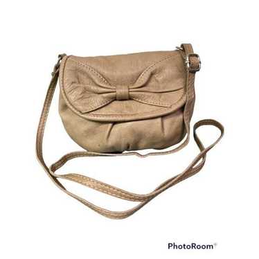 Lavorazione Artigianale Crossbody Leather Bowfron… - image 1