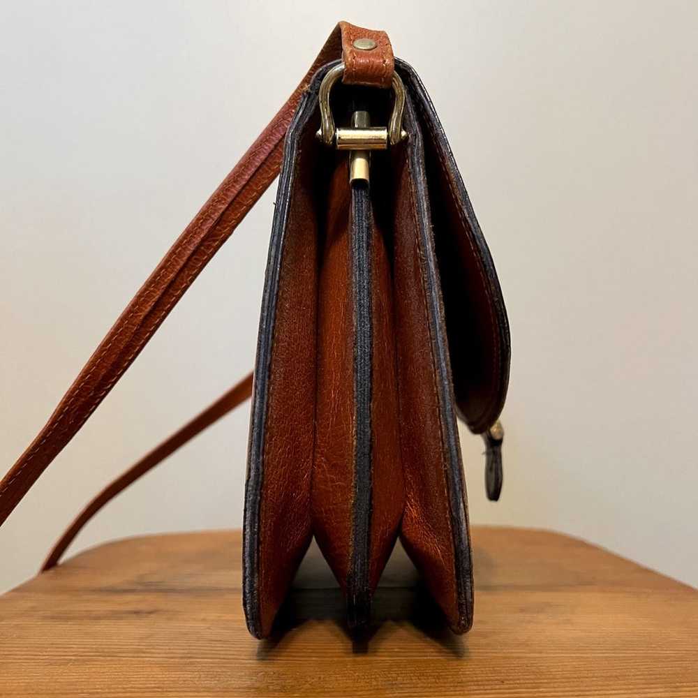 Vintage 60s/70s Leather Accoridan Saddlebag - image 6