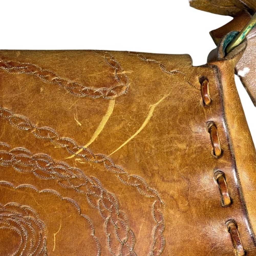 VINTAGE 60's or 70's Tooled & Etched Leather Cros… - image 11
