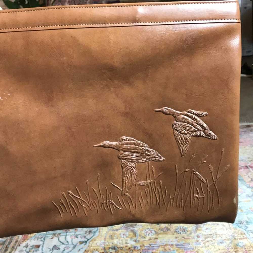 Vintage Leather Hinged Bird Clutch - image 11