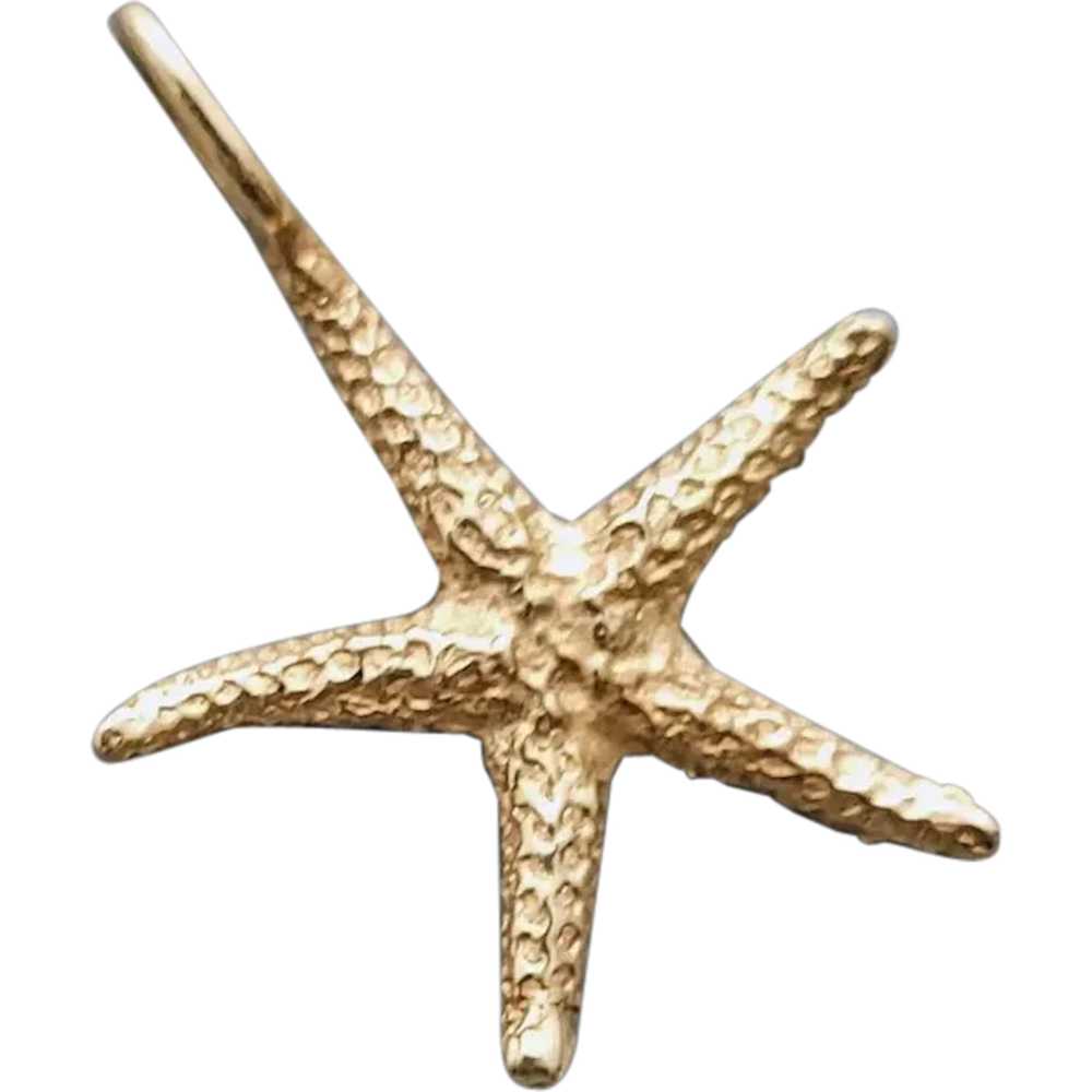 14K Gold Starfish Pendant or Bracelet Charm 1.6 G… - image 1