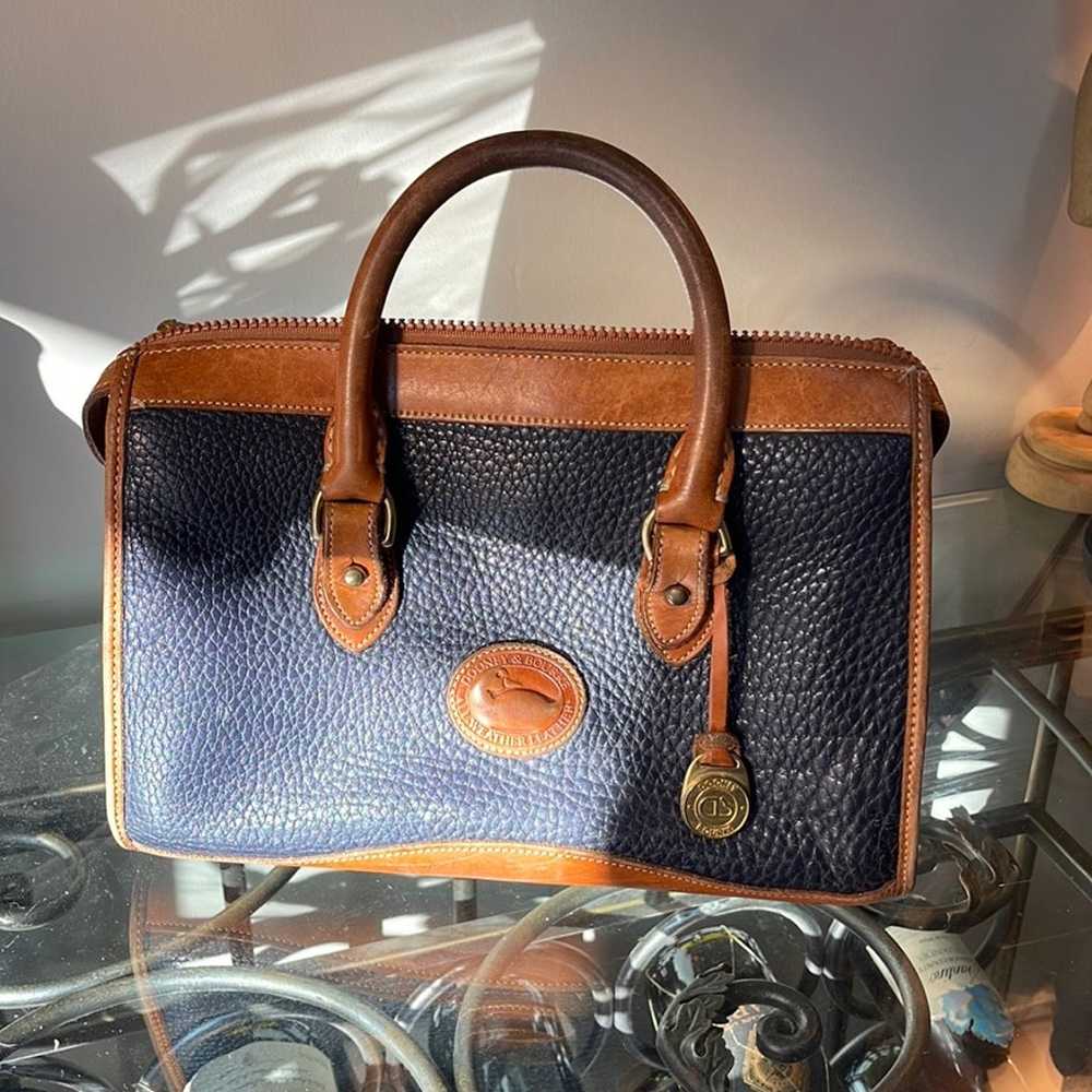 Dooney & Bourke vintage leather handbag, long str… - image 1