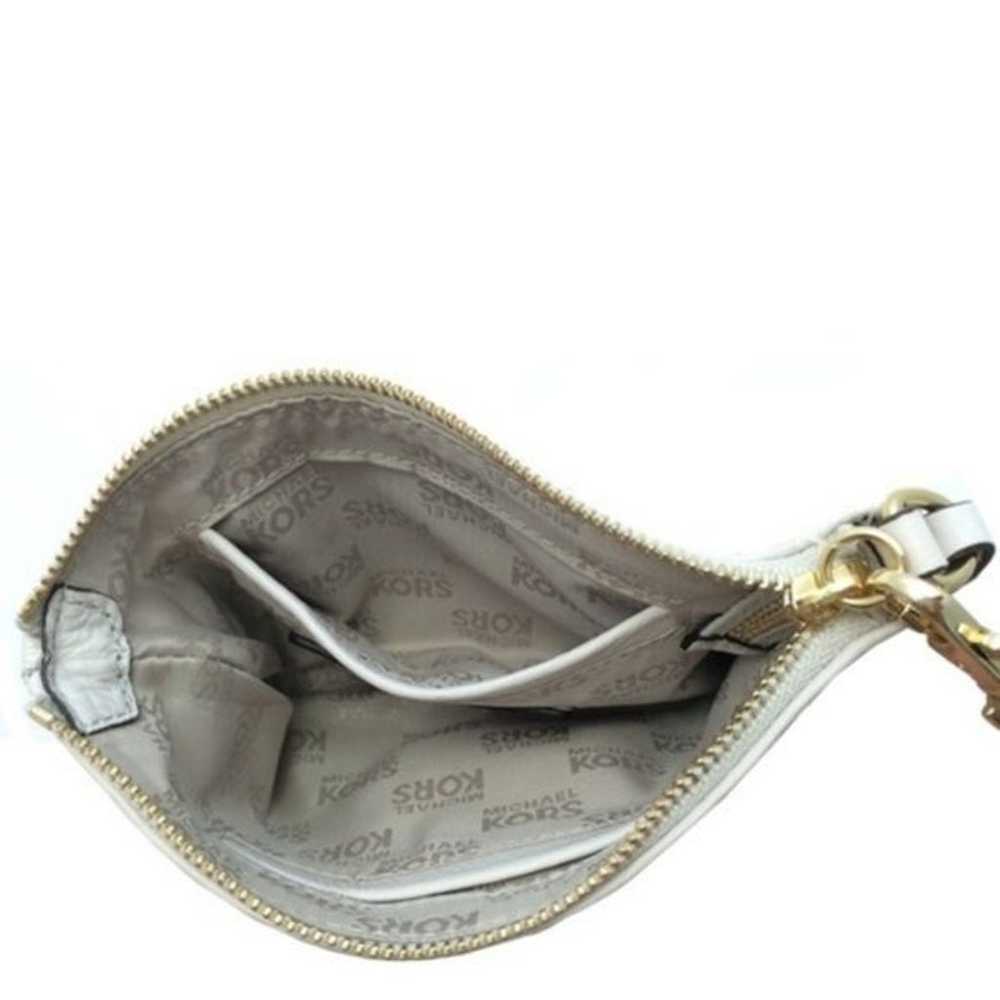 MK Pebbled Leather Wristlet: Grey - image 4