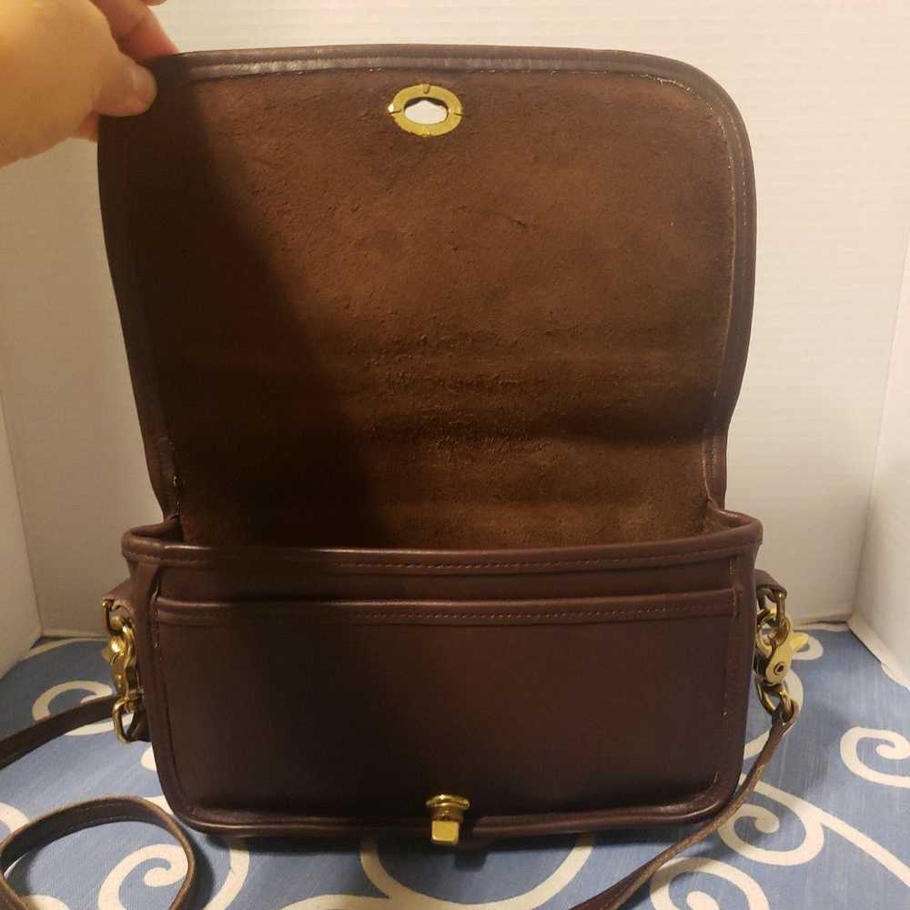 Vintage Coach dark brown leather shoulder bag. - image 8