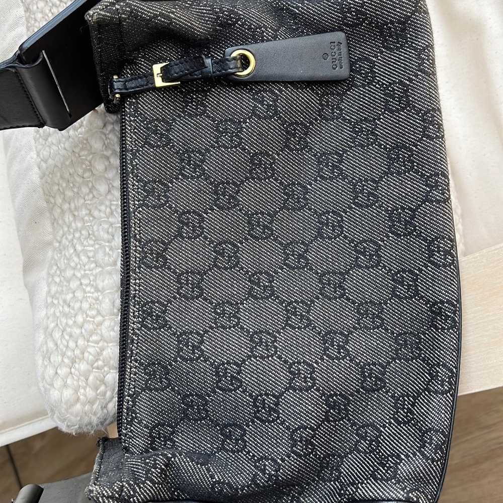 Gucci Black Canvas Shoulder Bag - image 4