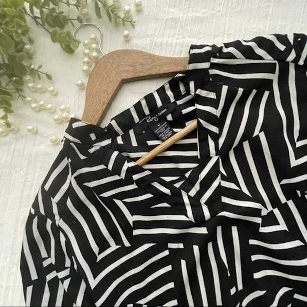 Unkwn Riley & James Black & White Blouse Medium - image 2