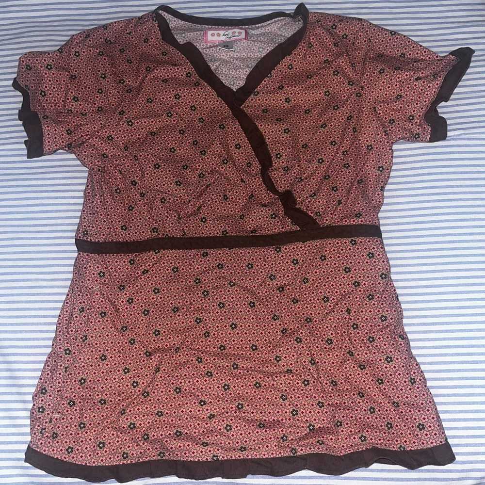 vintage floral koi scrub top - image 3